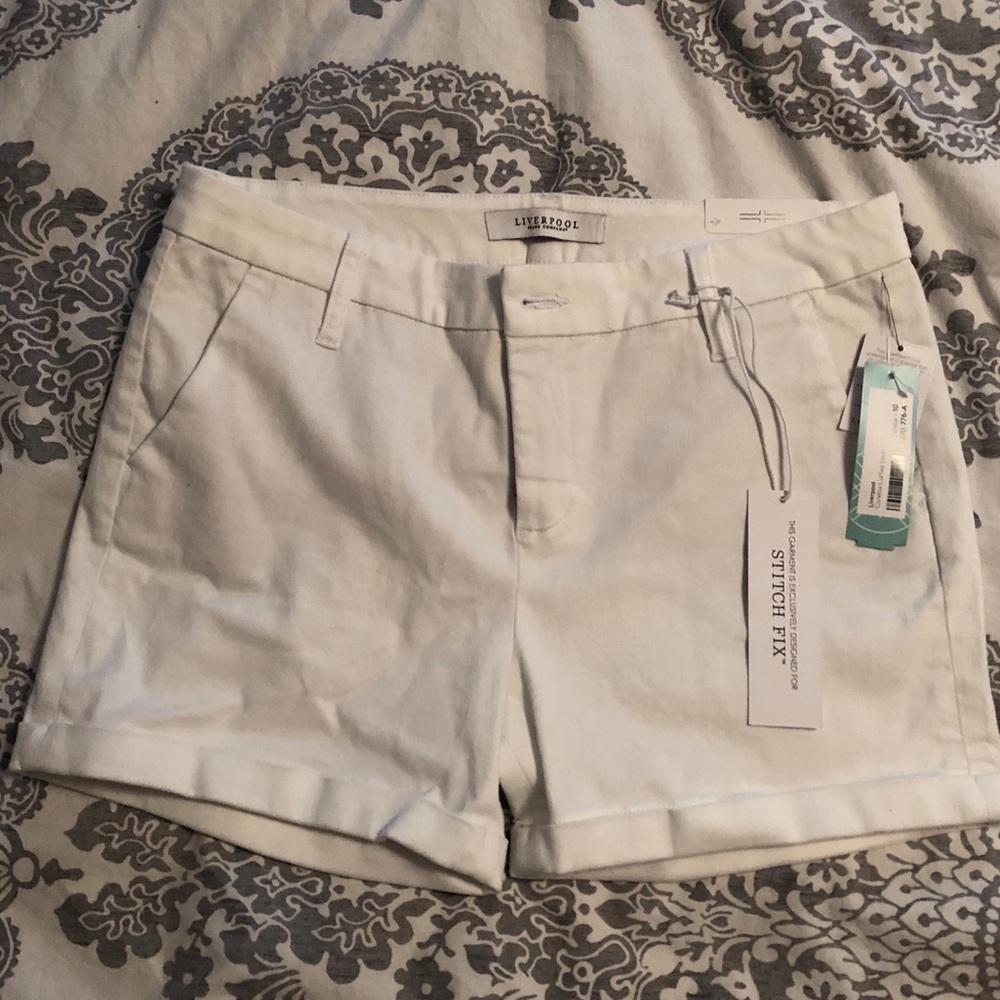 Liverpool Coretta Cuffed Short NWT - Stitch Fix